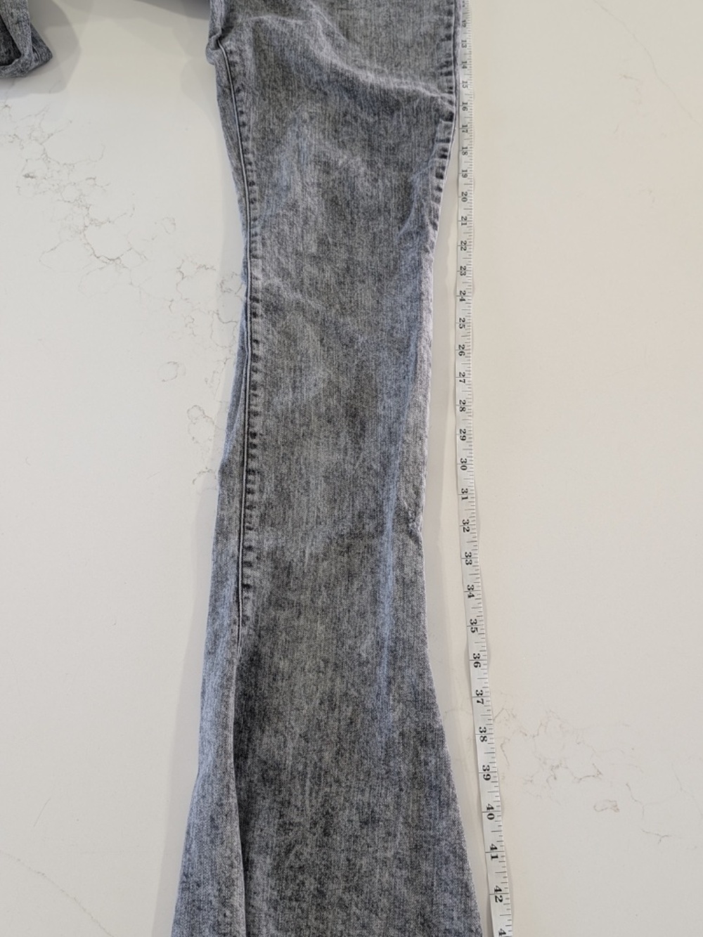 Retrofete Presley Flare Jeans Size 29 Acid Grey Frayed Raw Hem Mid Rise Italy - Picture 12 of 13